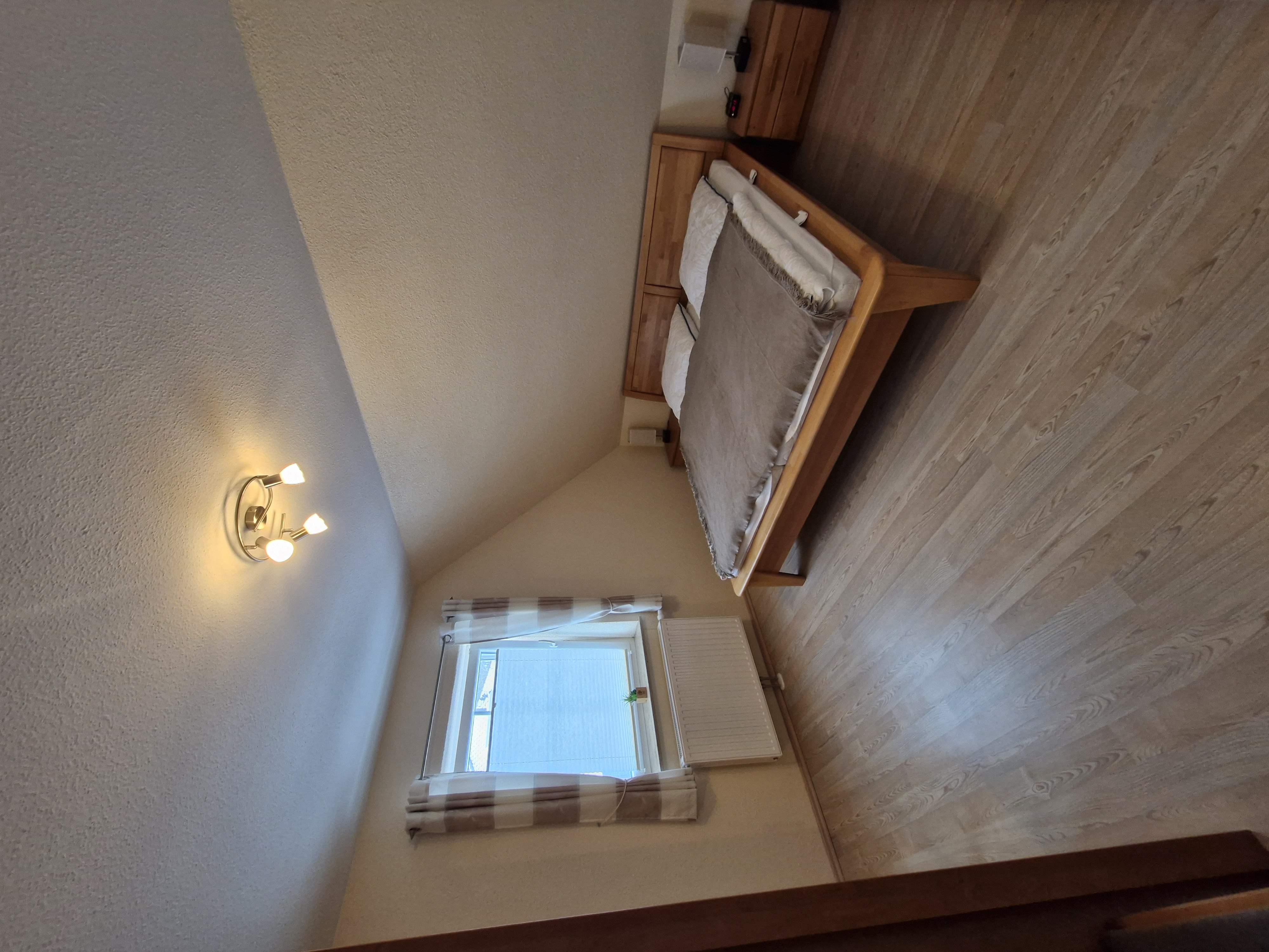 Mittleres Schlafzimmer
